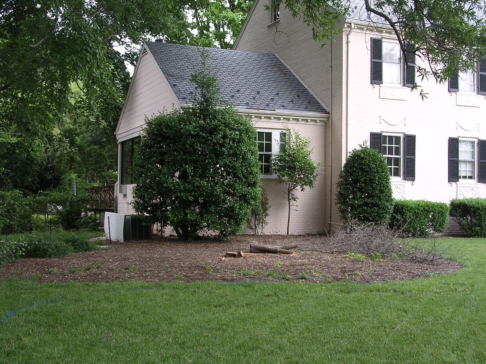 Before : Before/After : Richmond VA Landscape Designer: Gardens by Monit, LLC: Monit Rosendale landscape designer Richmond and Charlottesville Virginia and Fredericksburg Virginia and Williamsburg Virginia