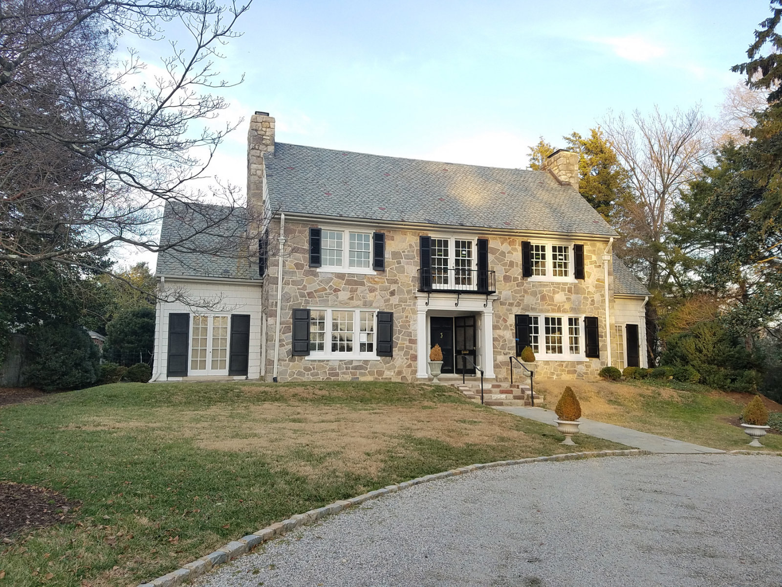 Before : Before/After : Richmond VA Landscape Designer: Gardens by Monit, LLC: Monit Rosendale landscape designer Richmond and Charlottesville Virginia and Fredericksburg Virginia and Williamsburg Virginia