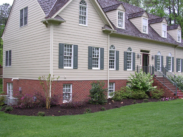 Before : Before/After : Richmond VA Landscape Designer: Gardens by Monit, LLC: Monit Rosendale landscape designer Richmond and Charlottesville Virginia and Fredericksburg Virginia and Williamsburg Virginia