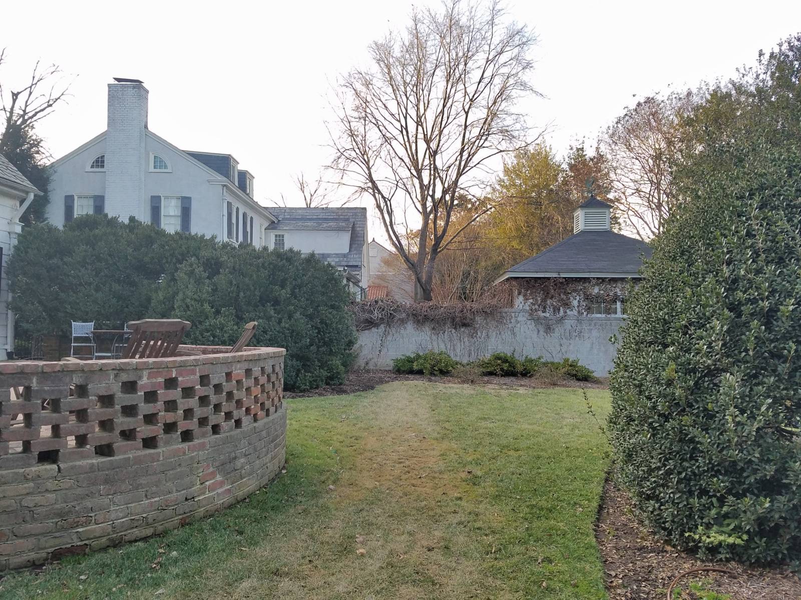 Before : Before/After : Richmond VA Landscape Designer: Gardens by Monit, LLC: Monit Rosendale landscape designer Richmond and Charlottesville Virginia and Fredericksburg Virginia and Williamsburg Virginia