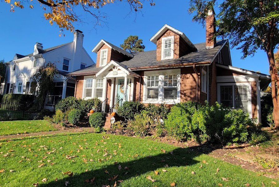 Before : Before/After : Richmond VA Landscape Designer: Gardens by Monit, LLC: Monit Rosendale landscape designer Richmond and Charlottesville Virginia and Fredericksburg Virginia and Williamsburg Virginia